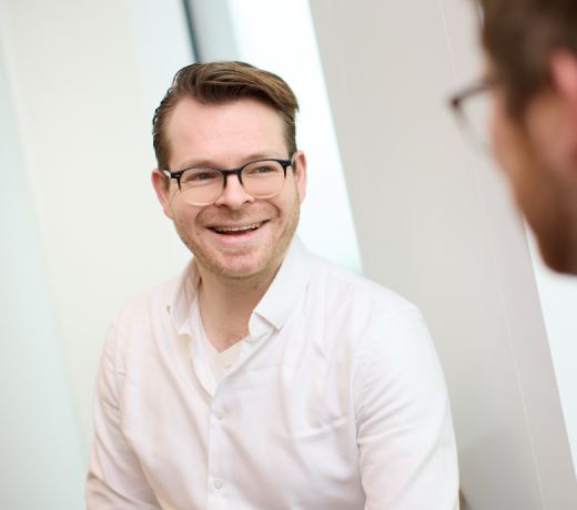 A Stockpilot engineer talking through an integration with a developer